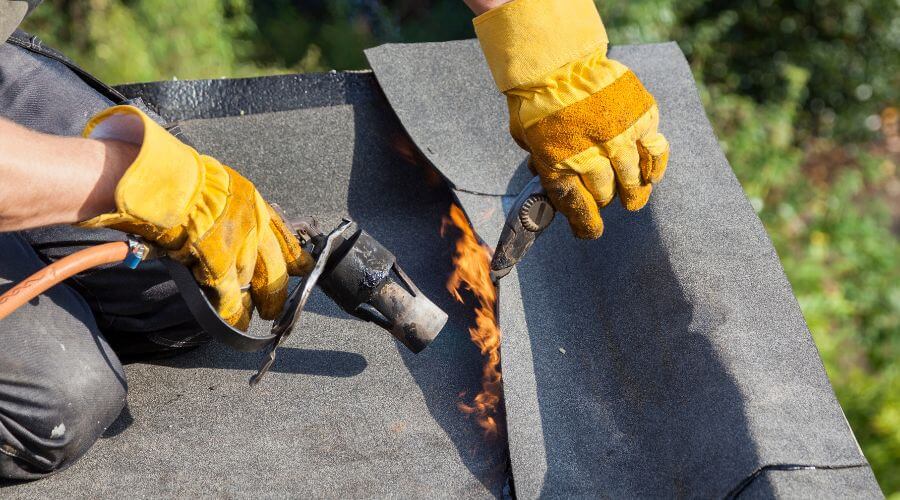 Professional gutter cleaning in Pollock Pines, CA